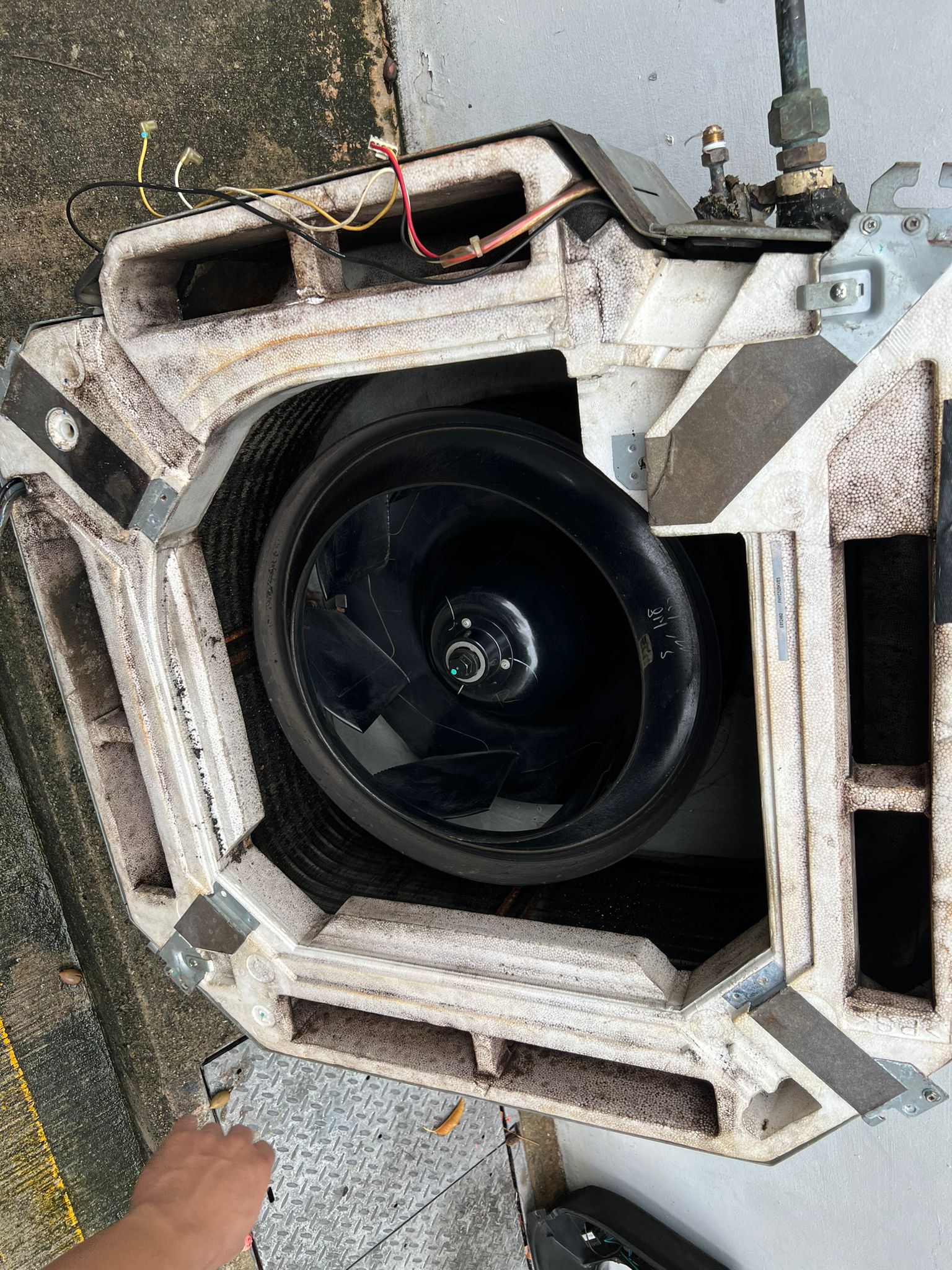 Service Ceiling Aircond