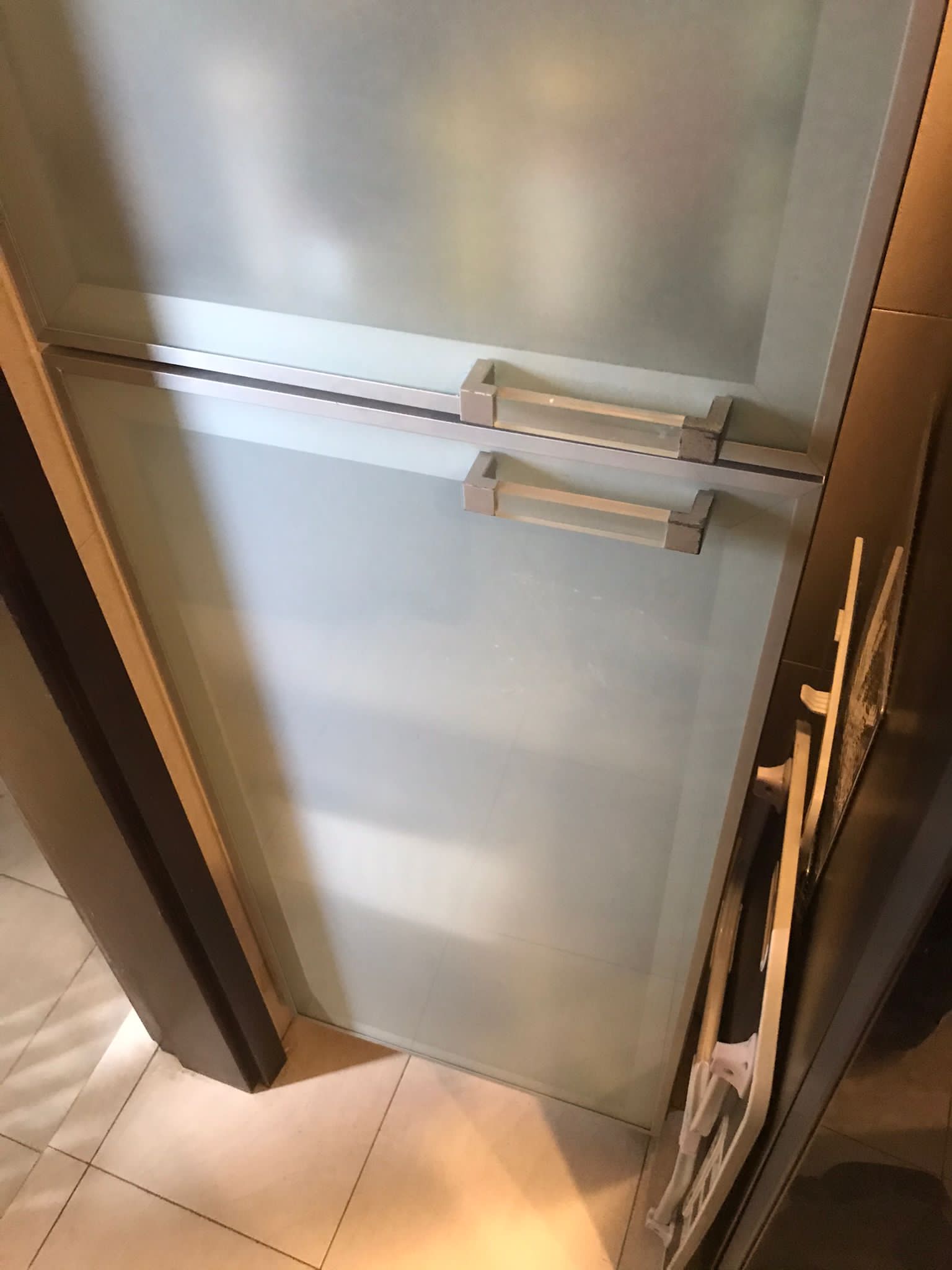 Replace glass for cabinet door